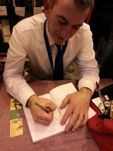 Philippe Reyt et son livre de Fesses